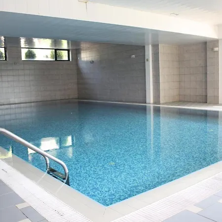 Lejlighed In Sveta Elena Complex With Mineral Pool