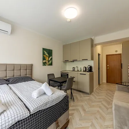 In Sveta Elena Complex With Mineral Pool Св. Св. Константин и Елена