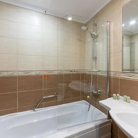 In Sveta Elena Complex With Mineral Pool