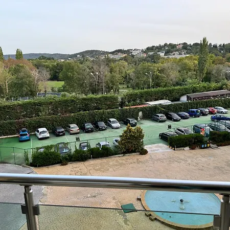 Апартамент In Sveta Elena Complex With Mineral Pool Св. Св. Константин и Елена