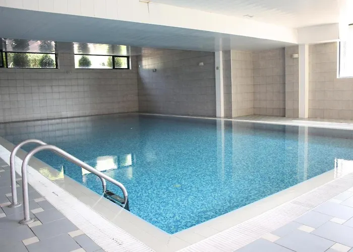 Lejlighed In Sveta Elena Complex With Mineral Pool