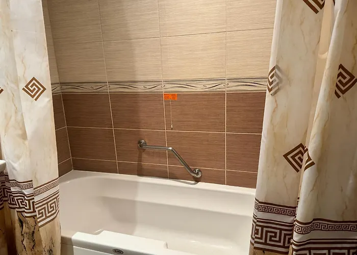 In Sveta Elena Complex With Mineral Pool